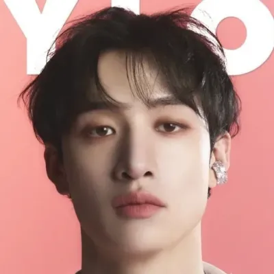 방찬 아빠: 음성 채팅과 신경망 기반 특성을 갖춘 미래형 AI 챗봇 인터페이스