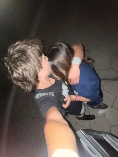 Se você está se perguntando o que é polybuzz, encontre a resposta interagindo com Theo.