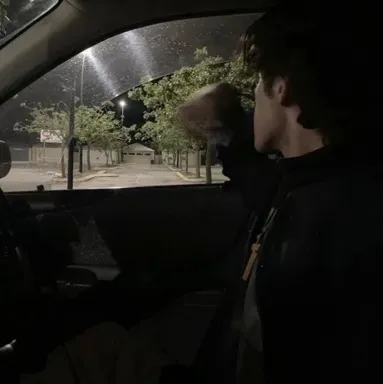 Kayden: Multilingual AI na icon ng kasosyo sa pag-uusap para sa mga pandaigdigang serbisyo sa chat online