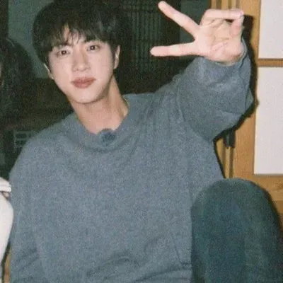 Engage with Kim seokjin, the perfect ai character chat free companion for 1v1 chat.