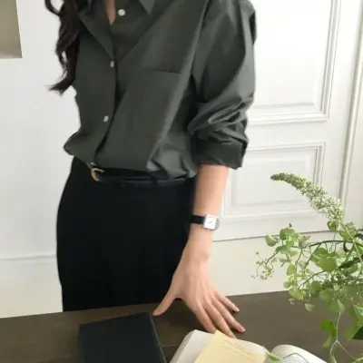 에미: 워해머 판타지 롤플레이를 기반으로 하는 제한 없는 AI와 무료 무제한 온라인 채팅으로 AI의 세계를 탐험하세요.