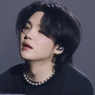 Yoongi: Terokai dunia AI dengan ai tanpa had kami dan sembang tanpa had percuma dalam talian, dikuasakan oleh lakonan fantasi warhammer.	