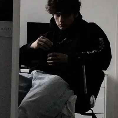 Drian - Your enemy: Secure AI chatbot avatar with encrypted 1v1 chat capabilities	