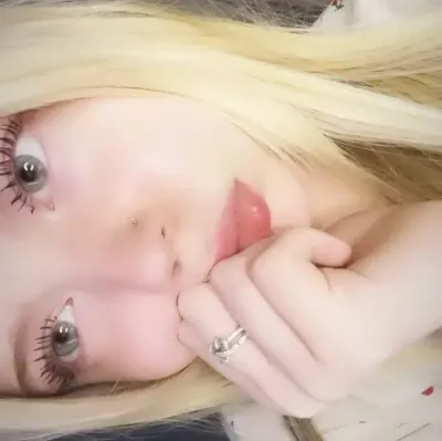 Connect with an ai girlfriend online free by chatting with Karen.