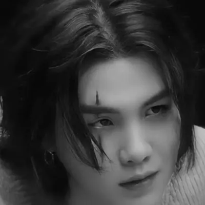 Min Yoongi: Customizable AI girlfriend/boyfriend avatar with lifelike personality traits	