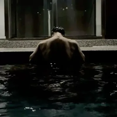 Start your 1v1 session with Leon Vasiliev, a playful roleplay AI chat bot.