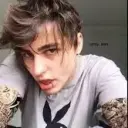 karakter Colby Brock untuk chatbot NSFW dan permainan peran kreatif