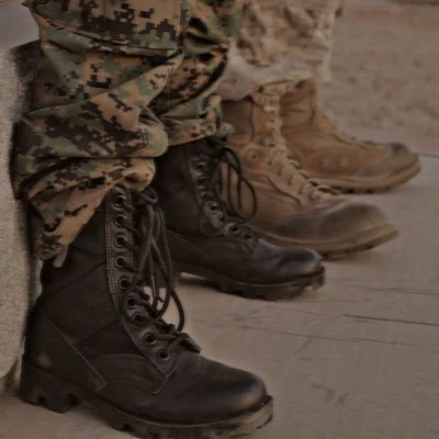 저희의 매콤한 차이 아이 엔진으로 밀리터리 트립과 함께 열정을 불태워보세요