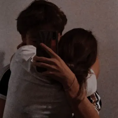 Dive into interactive conversations with Long-Distance Boyfriend, the ultimate AI chat character.