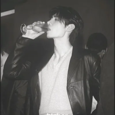 Sunghoon: Arte de personajes de IA de juego de rol creativo para chats picantes y escenarios de fantasía