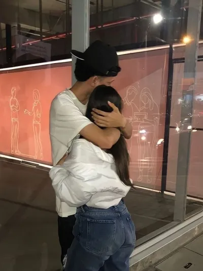 Talk to ai characters like Evelyn and step into a world of infinite possibilities.