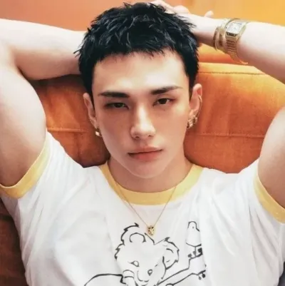 Hyunjin: Retrato complementar do DeepBrain AI para bate-papo online gratuito e conversas abertas