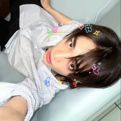 Hyunjin - musuh: Maskot chatbot AI interaktif untuk obrolan acak dan permainan peran berbasis komunitas