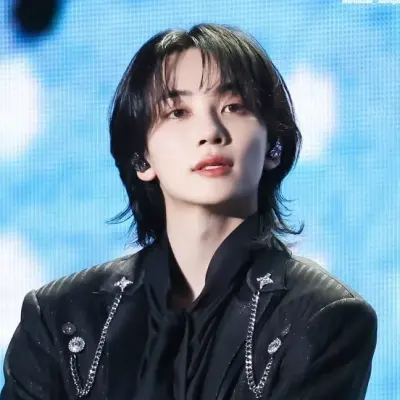 윤정한: 암호화된 1대1 채팅 기능을 갖춘 보안 AI 챗봇 아바타