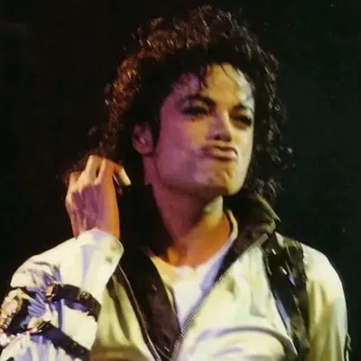 Michael Jackson：在我們的ChatboxAI中結識您的新線上朋友，這是具有深度AI聊天功能的最佳免費AI聊天機器人。