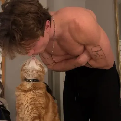 Musuhmu: Avatar chatbot AI aman dengan kemampuan obrolan 1v1 terenkripsi	