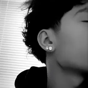 Chat with Julian, your playful chat AI anime buddy for 1v1 adventures.