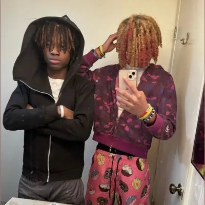 Аарон и Киэрр: Настраиваемый аватар девушки/парня на основе искусственного интеллекта с реалистичными чертами личности	