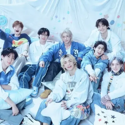 Stray Kids : Rencontrez vos nouveaux amis en ligne dans notre chatboxai, le meilleur chatbot IA gratuit avec des capacités de chat IA approfondies.	