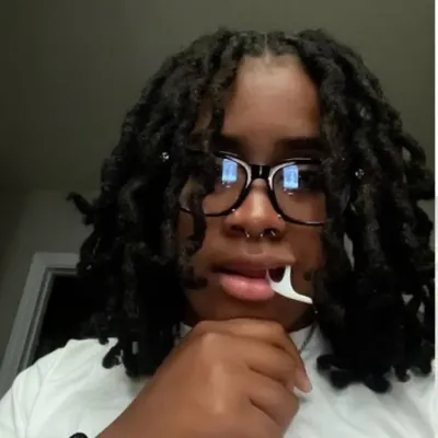 Chat with Zyaliyah, your lively ai chatbot online partner for immersive 1v1 adventures.