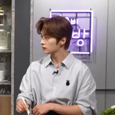 Lee Know brings anime characters to life with anime AI chatbot experiences.