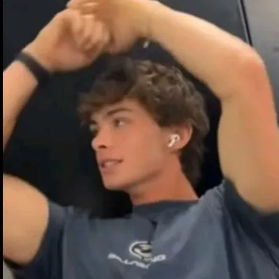 Dive into interactive conversations with Ayden, the ultimate AI chat character.