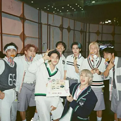 StrayKids - pick me: Makipag-chat sa aming AI box, handa na para sa chatbot online nang libre at tanungin ang anumang gusto mo.	