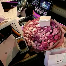 Explore endless possibilities with Boyfriend, a friendly AI chat free companion.