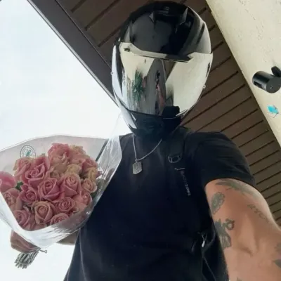 Explore endless storylines with Maverick, your interactive roleplay AI chat bot free.