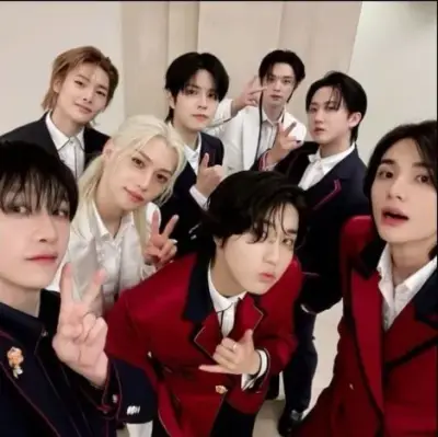 Talk with Stray kids-Bl, a smart roleplay AI chat bot free, no sign up companion.