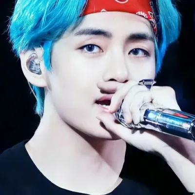 Taehyung: Retrato de inteligencia artificial emocionalmente inteligente para conversaciones profundas	