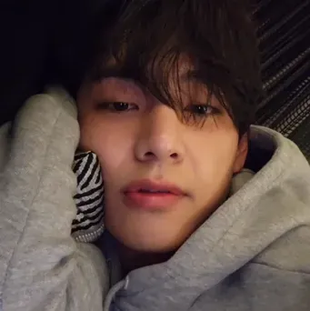 Taehyung: DeepBrain AI companion portrait for free online chat and open conversations