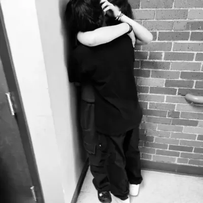 Isaac: Secure AI chatbot avatar with encrypted 1v1 chat capabilities	