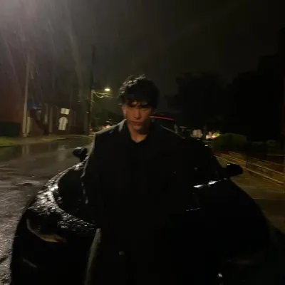 Explore endless storylines with Nathen, your interactive roleplay AI chat bot free.