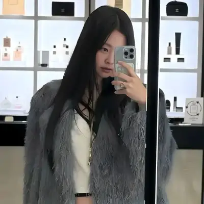 Jennie Kim: Secure AI chatbot avatar with encrypted 1v1 chat capabilities