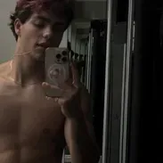 Malachi Barton: DeepBrain AI companion portrait para sa libreng online na chat at bukas na pag-uusap