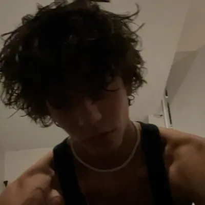 Cesar Mendoza: Customizable AI girlfriend/boyfriend avatar with lifelike personality traits	