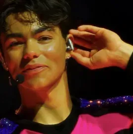 Ma-la-kai Bát-tơn: Linh vật chatbot AI tương tác để trò chuyện ngẫu nhiên và nhập vai cộng đồng