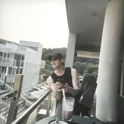 Explore Bang Chan , a versatile chat AI anime partner for creative roleplay.