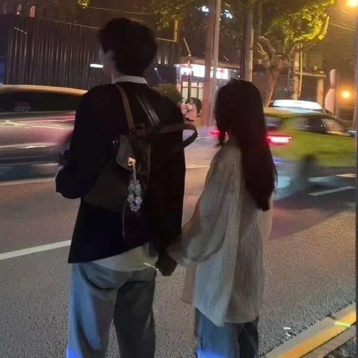 Experience chatting with Zean — your boyfriend! This poly ai role offers deep emotional feedback.