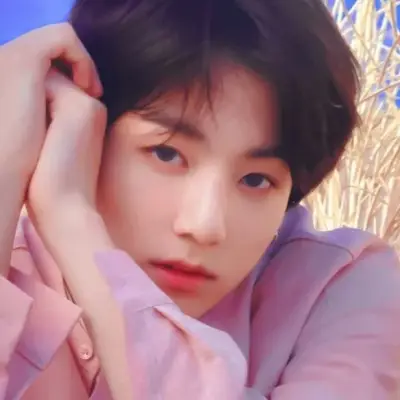 Jeon Jungkookie - Omegaverse: Meet the main character of our AI world, with character traits list and ai chatting capabilities.