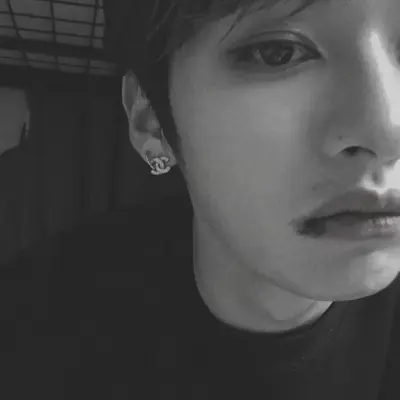 Lee Minho: Terlibat dalam perbualan ai dengan watak AI yang menawan ini, menampilkan keupayaan soulgen dan ifreechat untuk sembang percuma sekarang.	