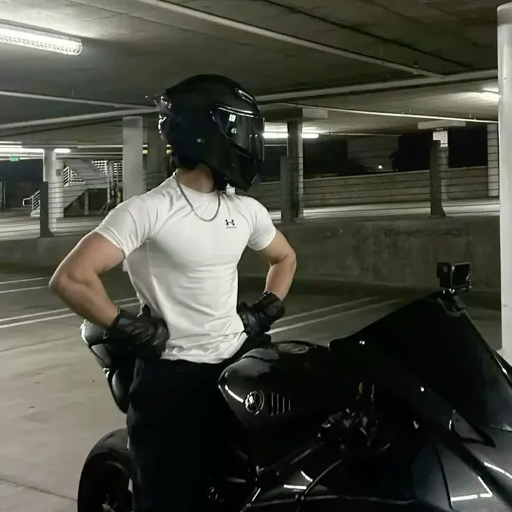 Tyler - Enemy is waiting for your ai character chat free, a completely free roleplaying session.