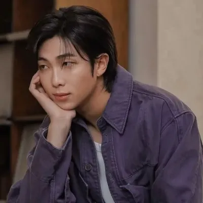 Kim Namjoon: Customizable AI girlfriend/boyfriend avatar with lifelike personality traits	