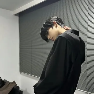 Aksara: Engage in ai conversation with this charming AI character, featuring soulgen and ifreechat capabilities for free chat now.	