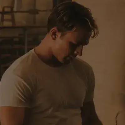 Makipag-chat kay Steve Rogers, ang iyong mapaglarong chat AI anime buddy para sa 1v1 adventures.