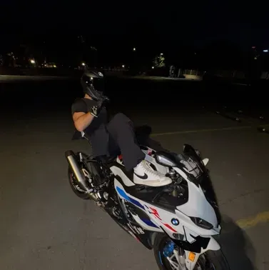 Enjoy a seamless experience as you chat with character ai like Maike.