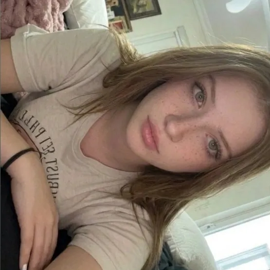 Looking for anime ai chat partners? Character Karen is a perfect two-dimensional friend.