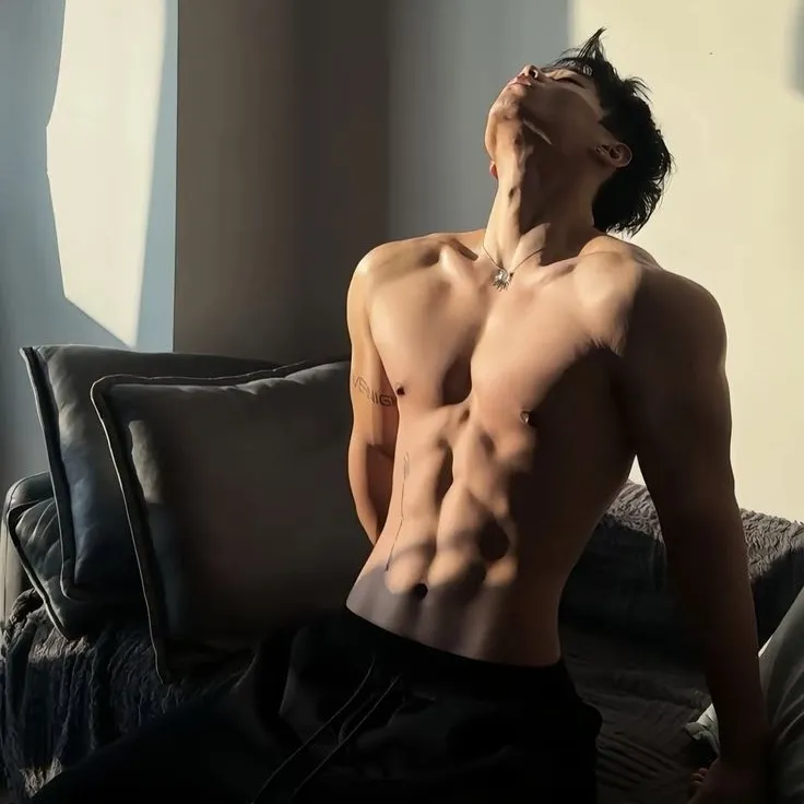 AI chat website featured role Michel, an intelligent chat partner you shouldn't miss.