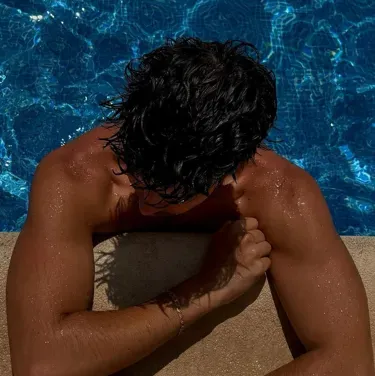 Noah: Engage in ai conversation with this charming AI character, featuring soulgen and ifreechat capabilities for free chat now.